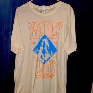 Ashlyn ASHE fault line tour t shirt